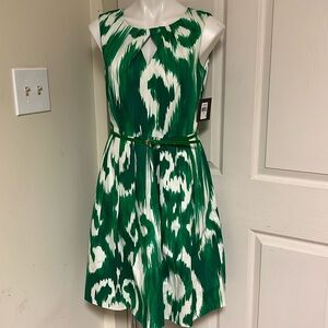 Ellen Tracy Green & White Sleeveless Dress NWT Size 8 Lined